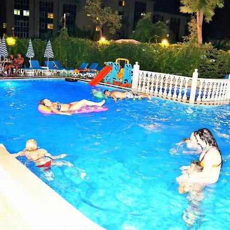 Select Two Bedroom With Pool Kitchen アランヤ