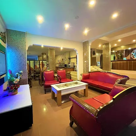 Select Two Bedroom With Pool Kitchen 알란야